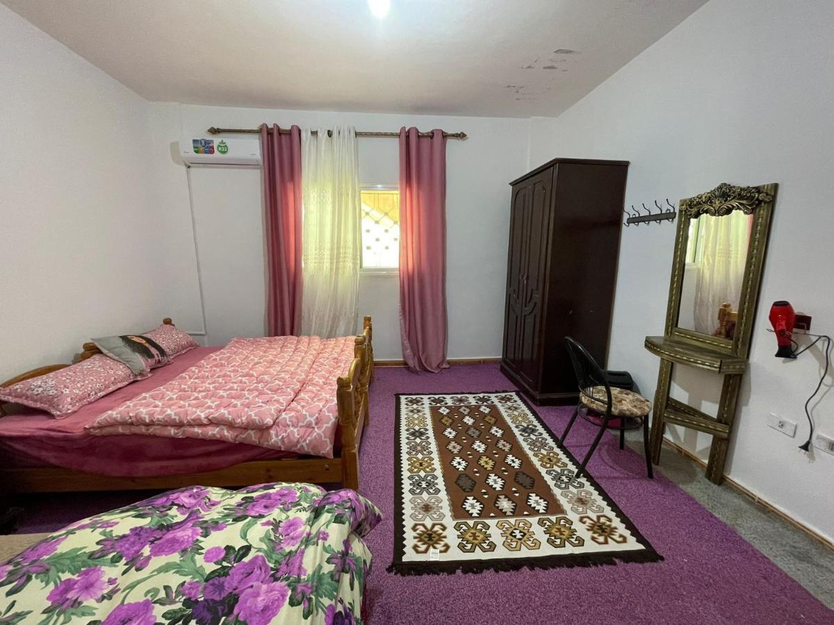 Its Your Choice Hostel 瓦迪穆萨 外观 照片