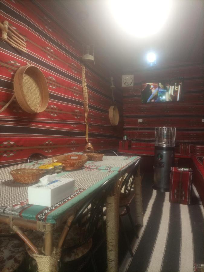 Its Your Choice Hostel 瓦迪穆萨 外观 照片