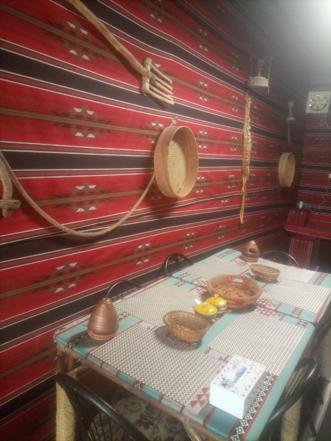 Its Your Choice Hostel 瓦迪穆萨 外观 照片